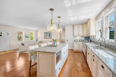 27 Watcha Path Edgartown MA 02539
