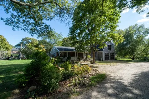 26 Hampson Avenue Oak Bluffs MA 02557