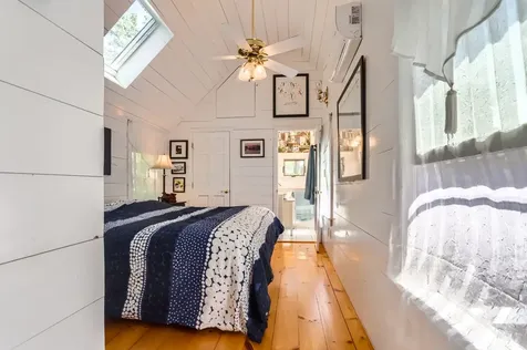 17 John Wesley Avenue Oak Bluffs MA 02557