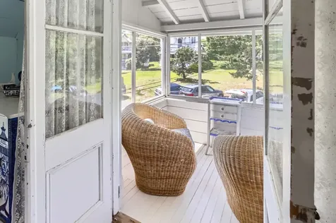 17 John Wesley Avenue Oak Bluffs MA 02557