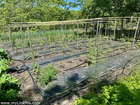 60 Meetinghouse Road Chilmark MA 02535