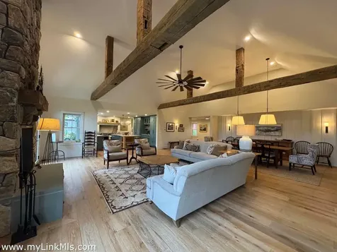 60 Meetinghouse Road Chilmark MA 02535