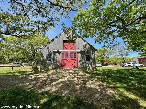 60 Meetinghouse Road Chilmark MA 02535