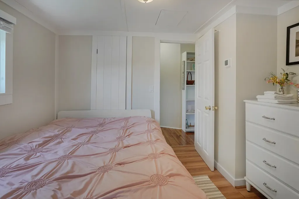 32 Beach Road Oak Bluffs MA 02557