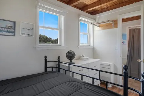 32 Beach Road Oak Bluffs MA 02557