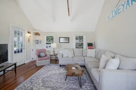 32 Beach Road Oak Bluffs MA 02557