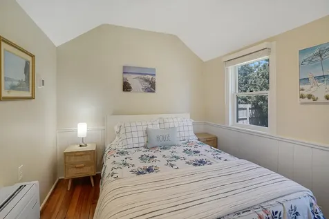 32 Beach Road Oak Bluffs MA 02557