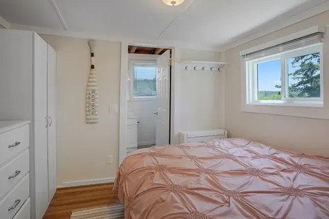 32 Beach Road Oak Bluffs MA 02557