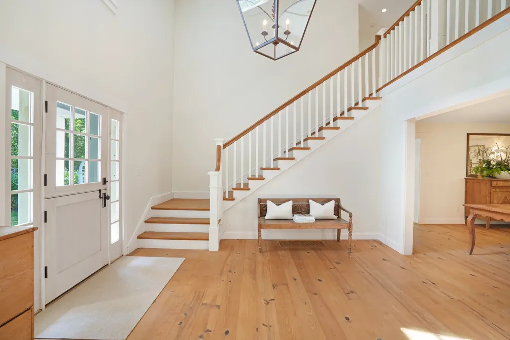 53 Stoney Hill Road West Tisbury MA 02575