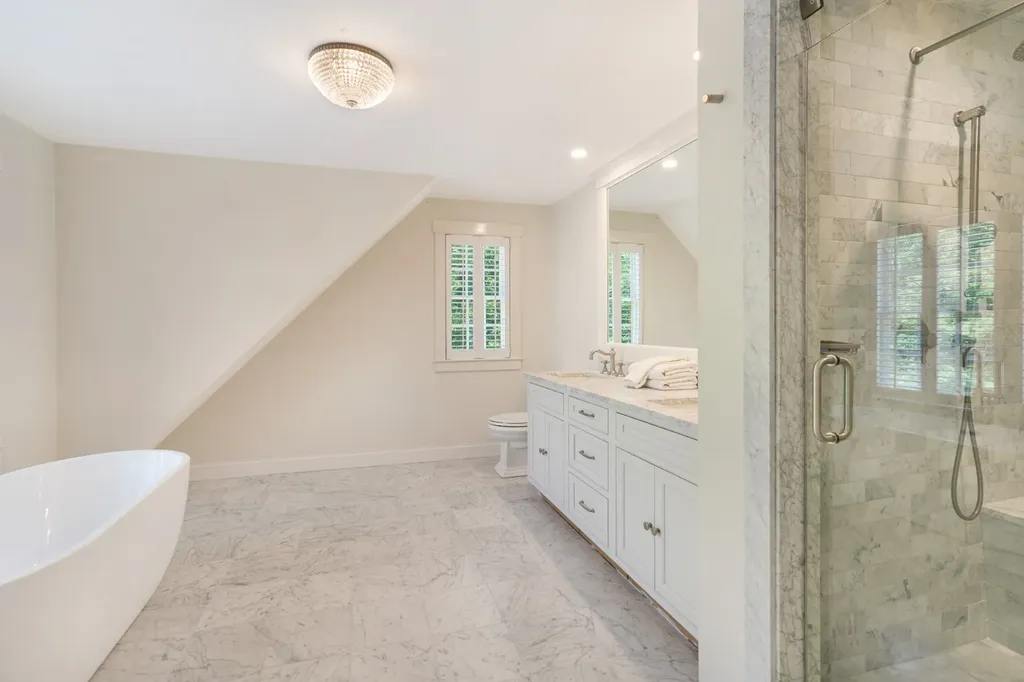 53 Stoney Hill Road West Tisbury MA 02575