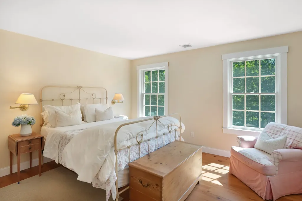 53 Stoney Hill Road West Tisbury MA 02575