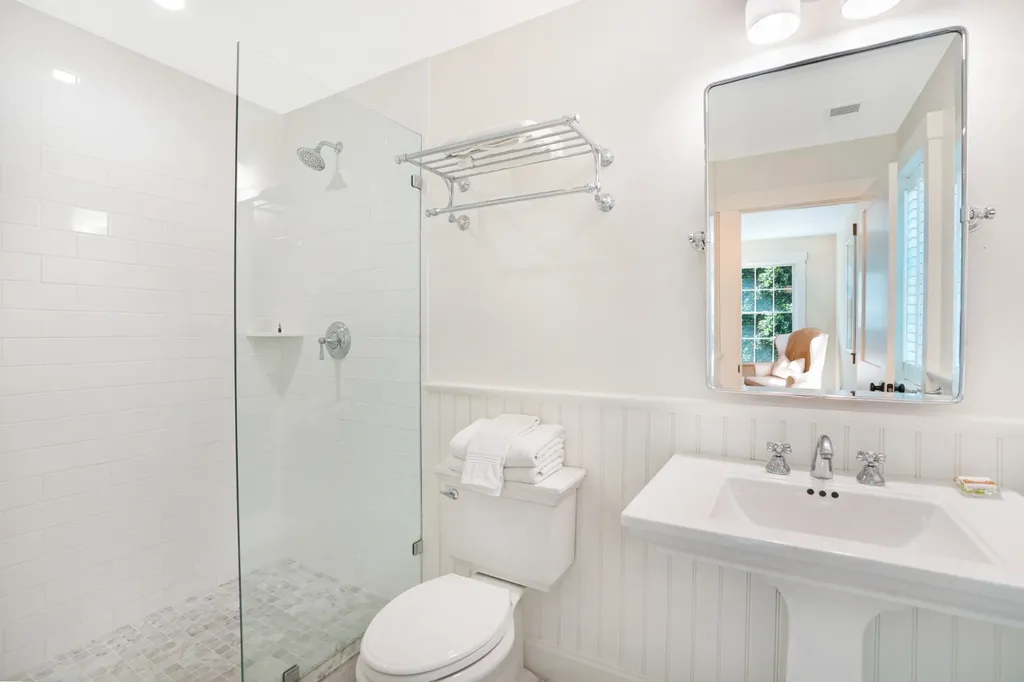 53 Stoney Hill Road West Tisbury MA 02575