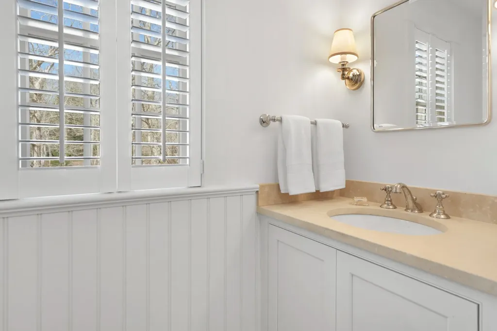 53 Stoney Hill Road West Tisbury MA 02575