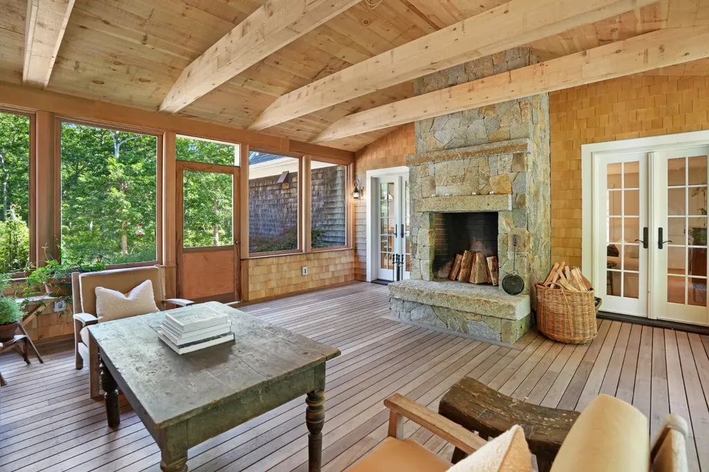 53 Stoney Hill Road West Tisbury MA 02575