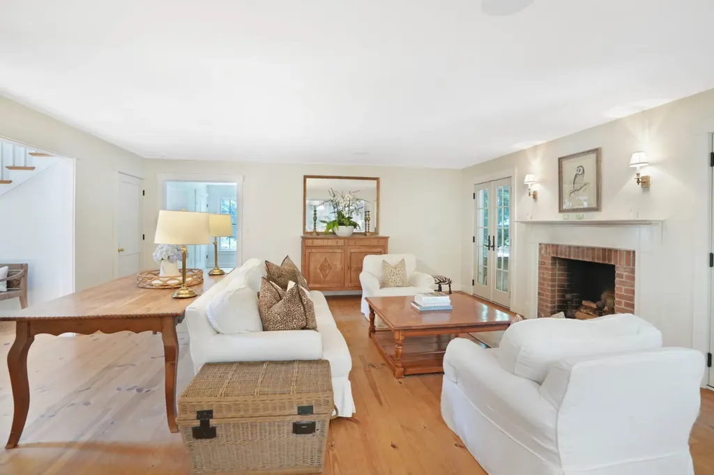 53 Stoney Hill Road West Tisbury MA 02575