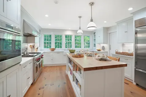 53 Stoney Hill Road West Tisbury MA 02575