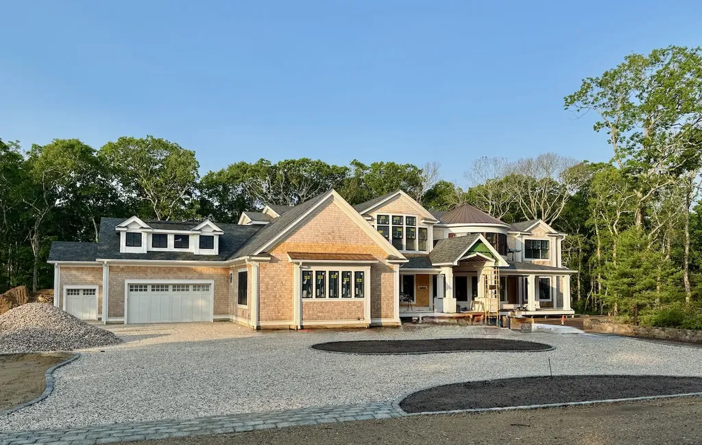 14 Trapps Pond Road Edgartown MA 02539