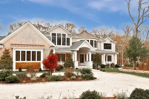 14 Trapps Pond Road Edgartown MA 02539