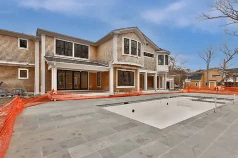 14 Trapps Pond Road Edgartown MA 02539