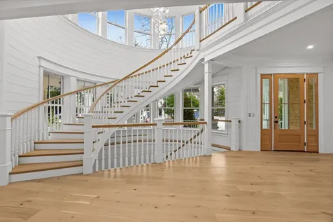 14 Trapps Pond Road Edgartown MA 02539