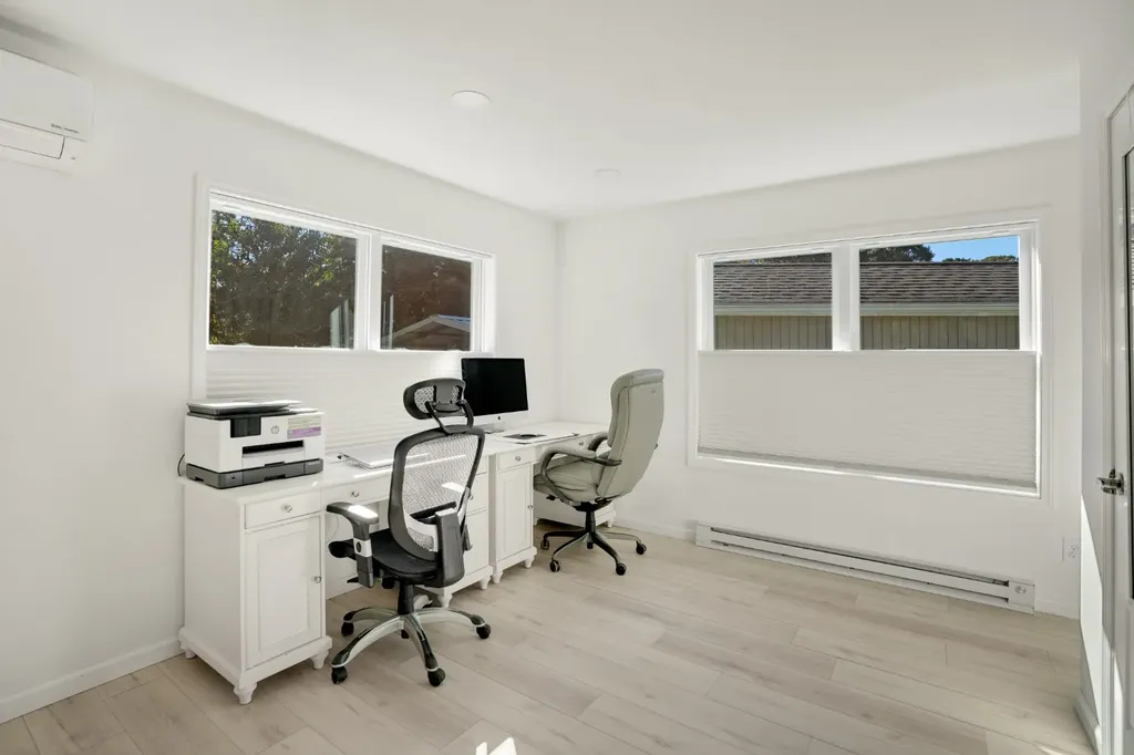 72 Washington Avenue Oak Bluffs MA 02557