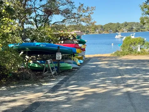 72 Washington Avenue Oak Bluffs MA 02557