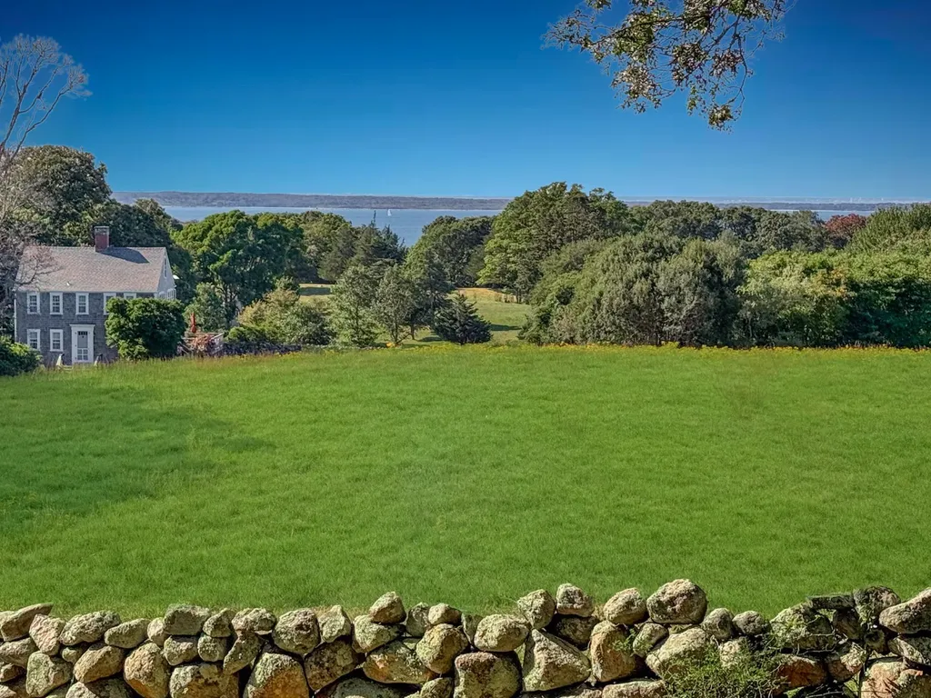 11 Ephriam Allen Road West Tisbury MA 02575