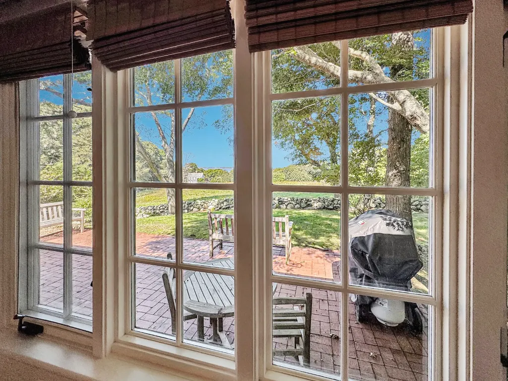 11 Ephriam Allen Road West Tisbury MA 02575