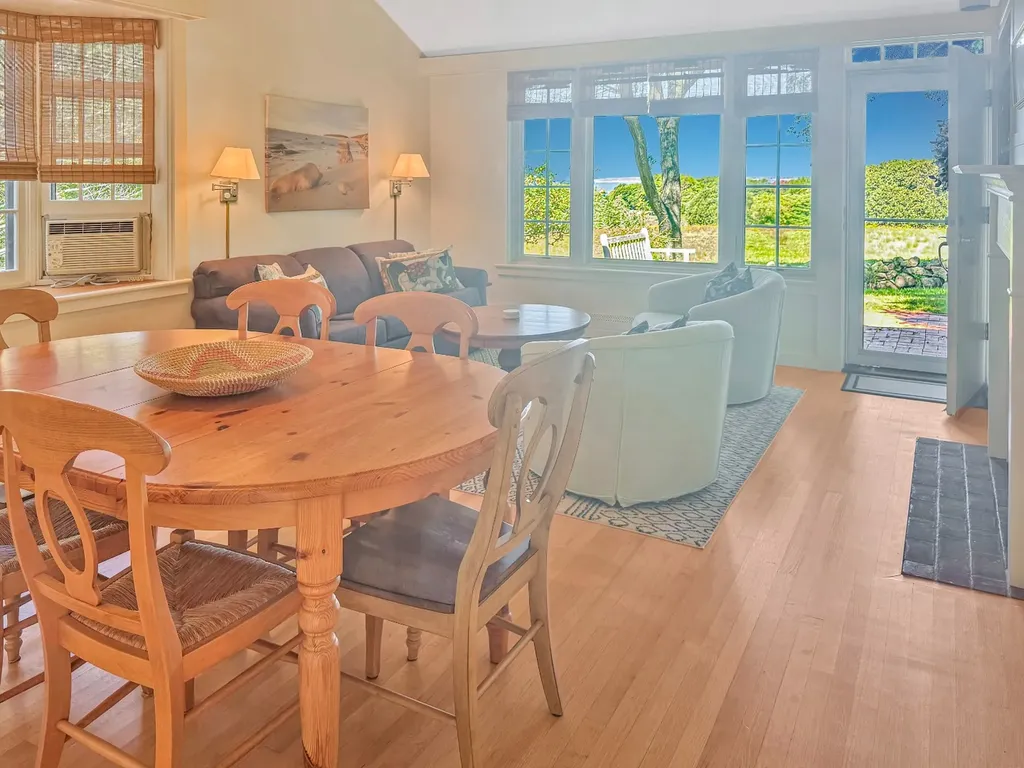 11 Ephriam Allen Road West Tisbury MA 02575