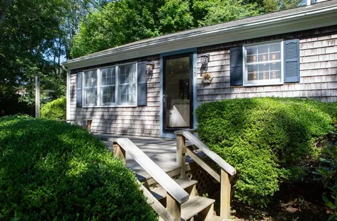 73 & 0 Old Country Lane Vineyard Haven MA 02568