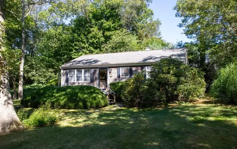 73 & 0 Old Country Lane Vineyard Haven MA 02568