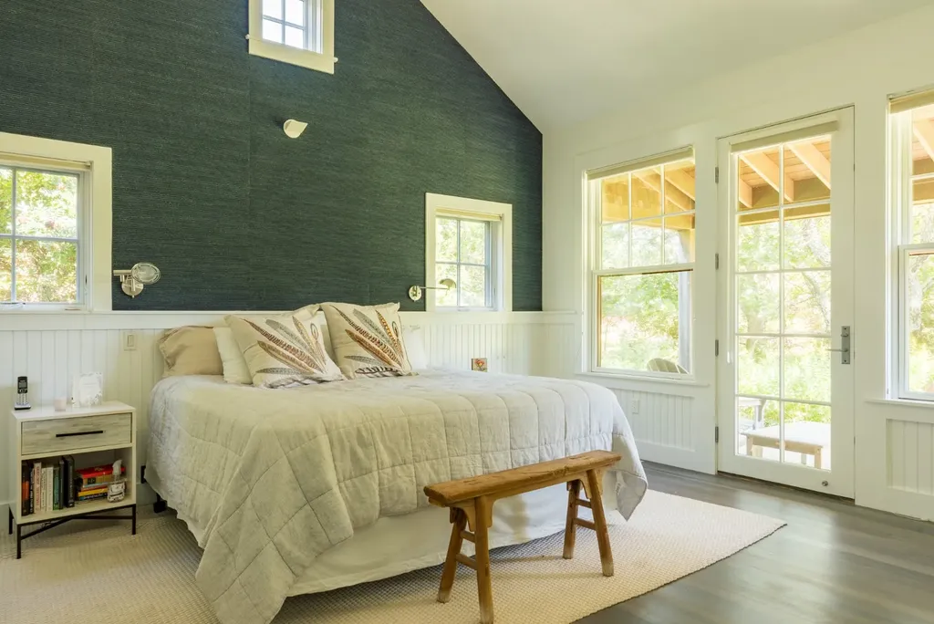 65 Carls Way West Tisbury MA 02575