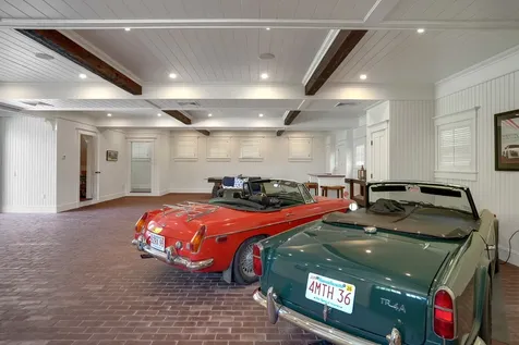 3 Field Club Lane Edgartown MA 02539