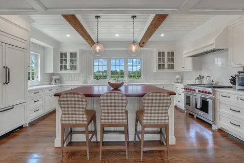 3 Field Club Lane Edgartown MA 02539