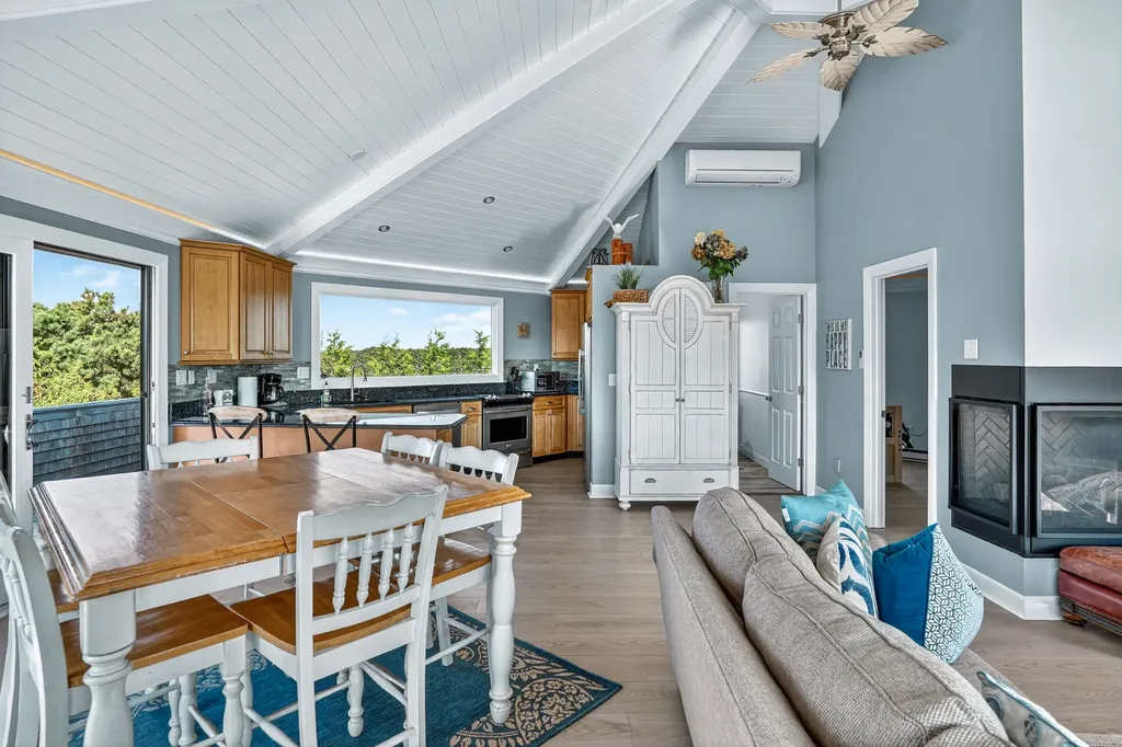 76 Washque Avenue Edgartown MA 02539