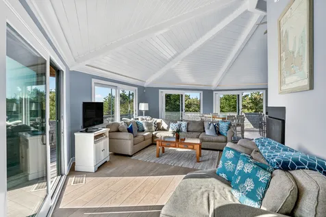 76 Washque Avenue Edgartown MA 02539