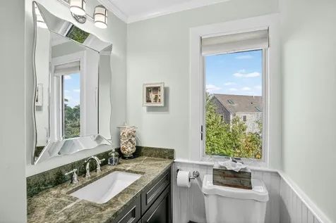 76 Washque Avenue Edgartown MA 02539