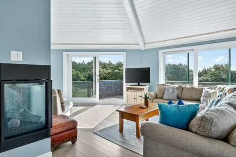 76 Washque Avenue Edgartown MA 02539