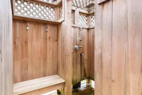 76 Washque Avenue Edgartown MA 02539