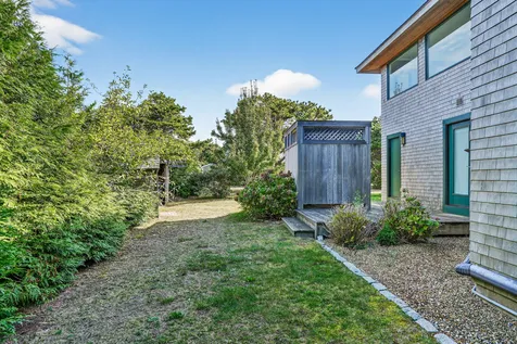 76 Washque Avenue Edgartown MA 02539