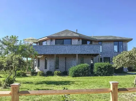 76 Washque Avenue Edgartown MA 02539