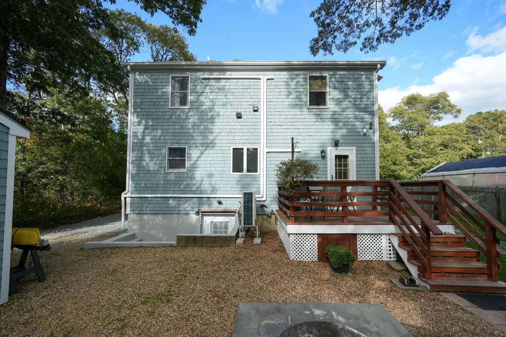 66 Barnes Road Oak Bluffs MA 02557