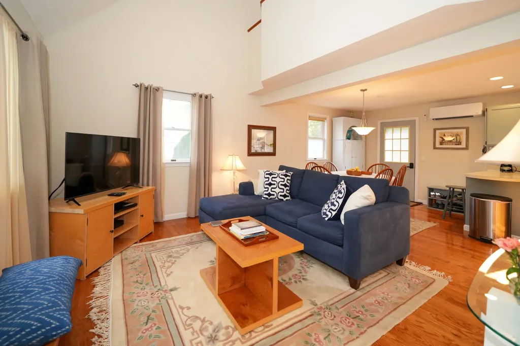 66 Barnes Road Oak Bluffs MA 02557