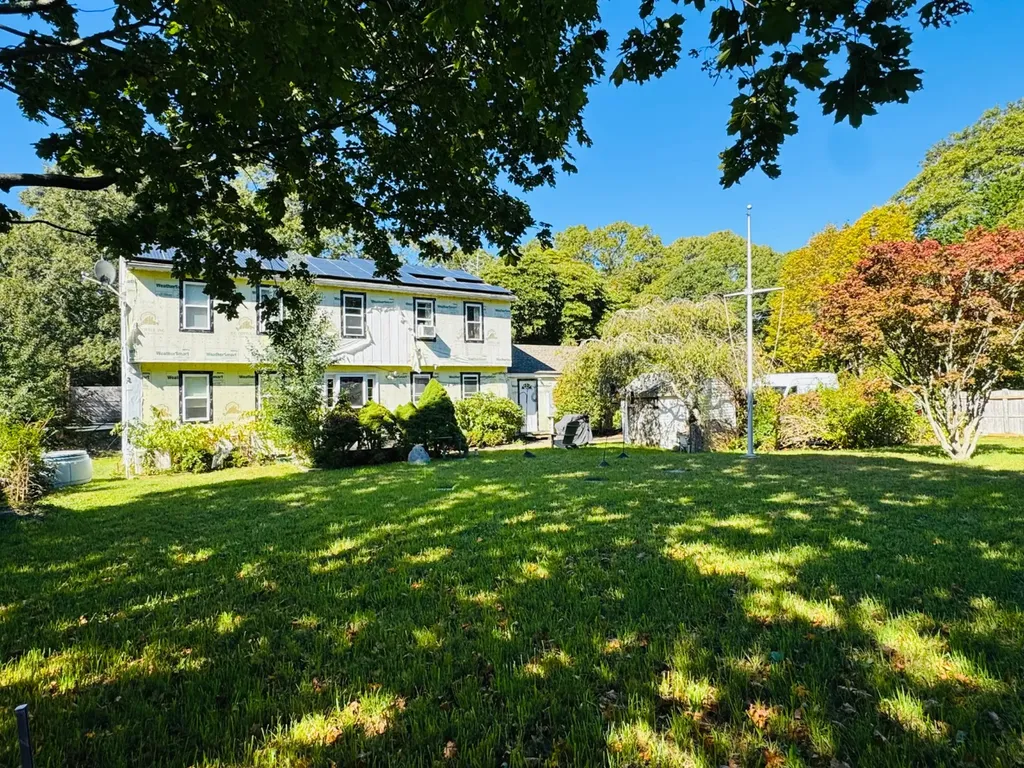 140 Midland Avenue Vineyard Haven MA 02568