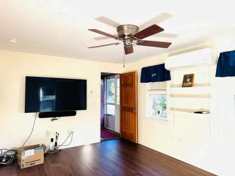 140 Midland Avenue Vineyard Haven MA 02568