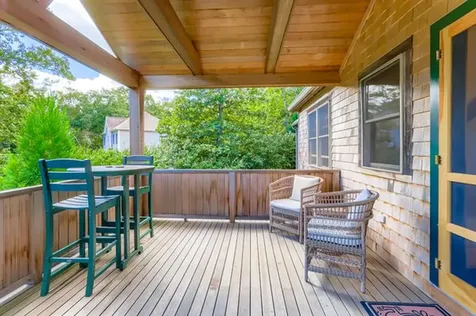 81 Leland Avenue Vineyard Haven MA 02568