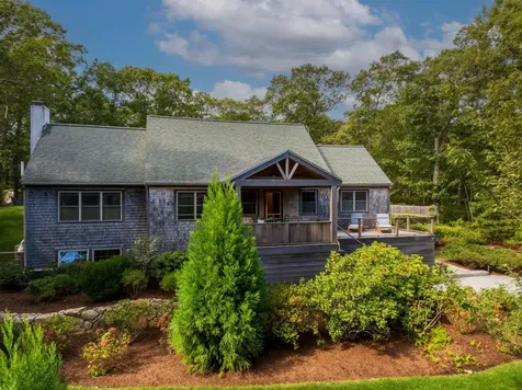 81 Leland Avenue Vineyard Haven MA 02568