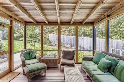 81 Leland Avenue Vineyard Haven MA 02568