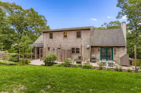 81 Leland Avenue Vineyard Haven MA 02568