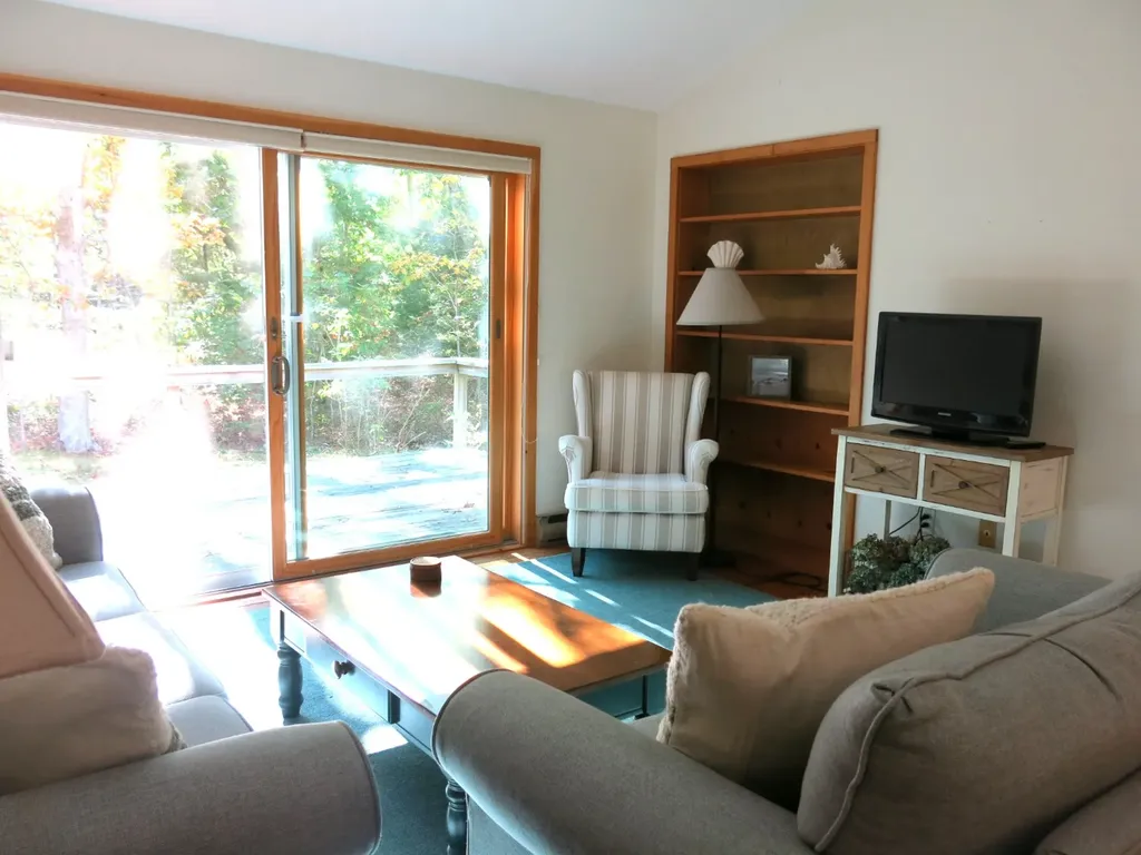 34 Pine Lane West Tisbury MA 02575